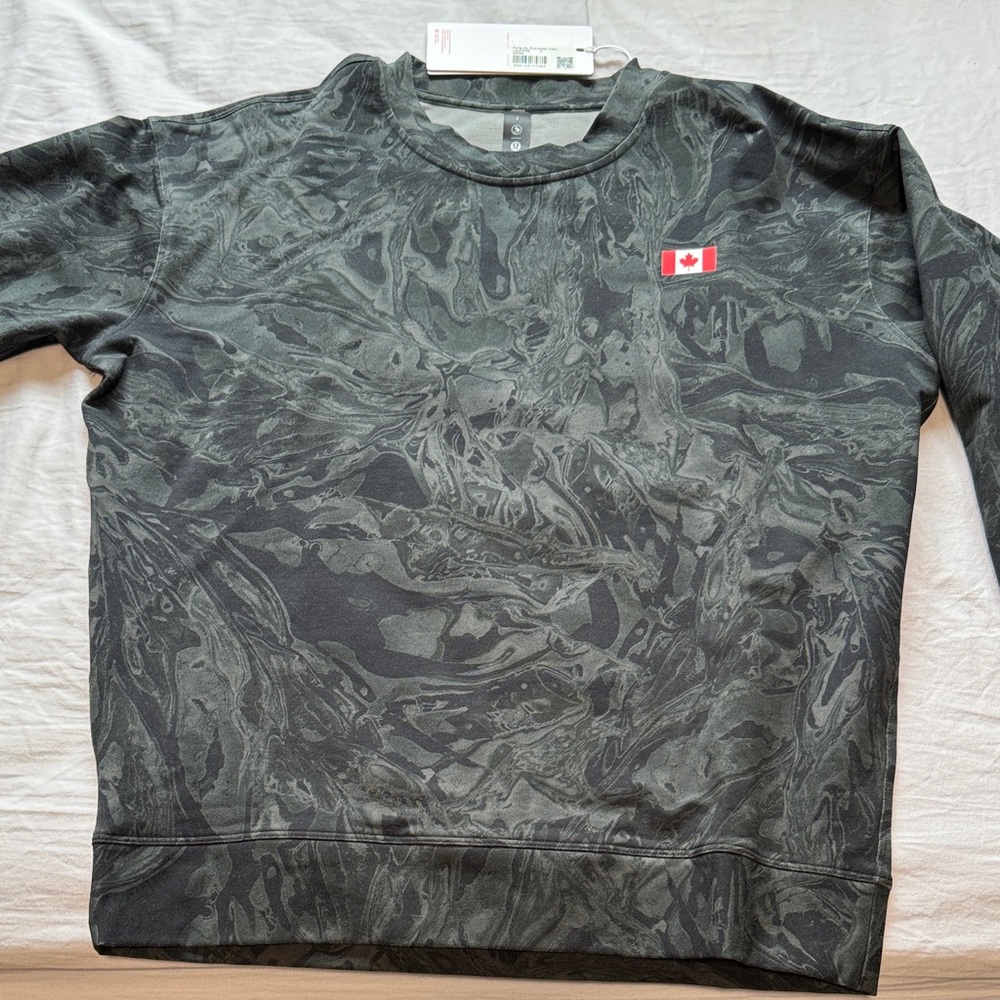 lululemon Perfectly Oversized Crew with CAN Lettering